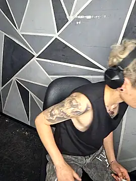 megan NL online show from February 1, 5:22 pm