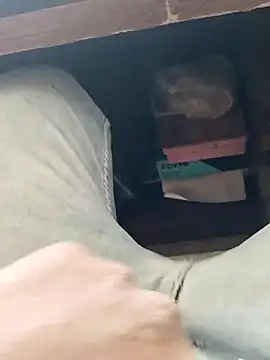 Roy   121 online show from November 30, 6:39 am