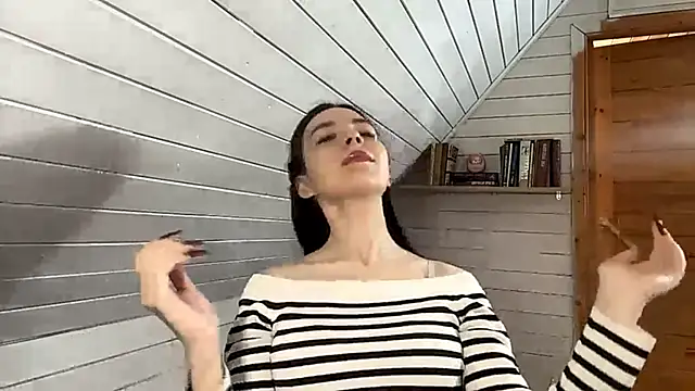 Snapshot of KiyokoEeds chatting on November 21, 7:07 am KiyokoEeds online show from November 21, 7:07 am