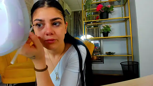 SerennaNoir online show from January 7, 5:54 am