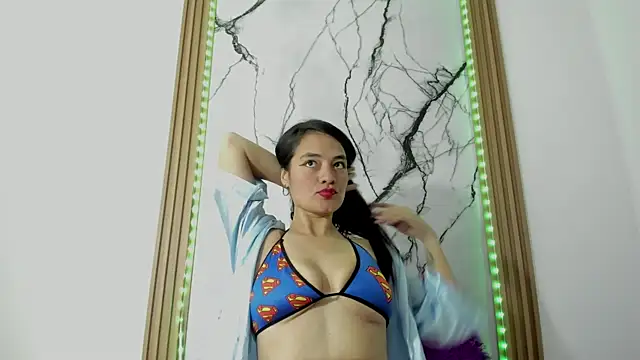 dulce maria hh online show from November 20, 9:14 pm