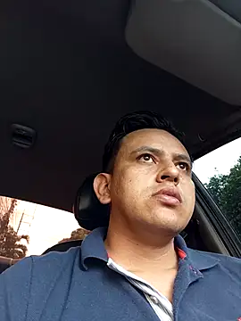 Snapshot of art-e9-2 chatting on February 2, 6:39 pm art-e9-2 online show from February 2, 6:39 pm