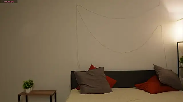 Angelic Lynn online show from December 1, 1:16 pm