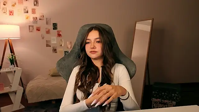 Snapshot of Vexorine chatting on November 22, 7:35 pm Vexorine online show from November 22, 7:35 pm