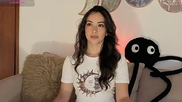 IsabellaSandoval online show from March 20, 9:30 pm