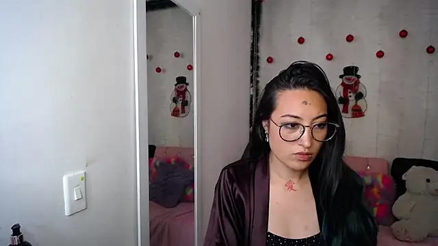 LunaAponte online show from January 14, 11:42 pm