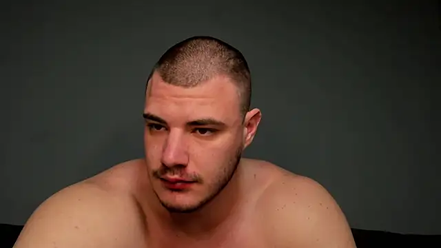 Snapshot of Troy_Bigtitan chatting on January 9, 6:16 am Troy Bigtitan online show from January 9, 6:16 am