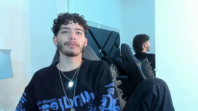 JojoBraando online show from November 28, 10:45 pm