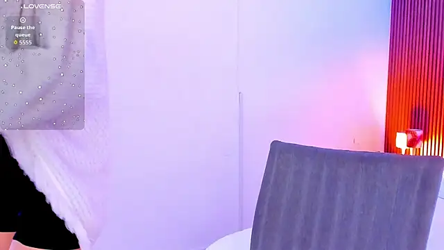 Snapshot of RenataMason chatting on June 9, 4:57 am RenataMason online show from June 9, 4:57 am