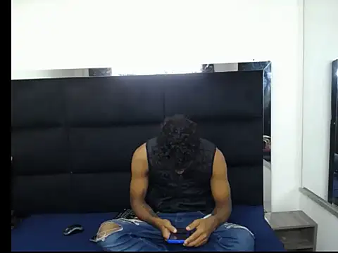 Straight latinX online show from December 2, 3:45 am