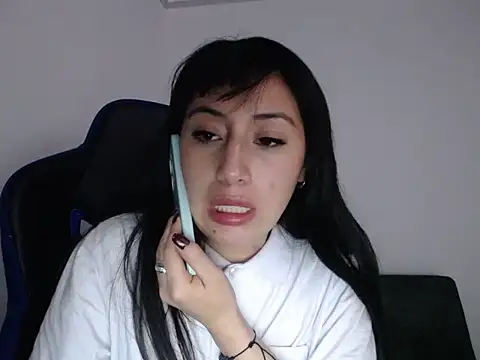 Snapshot of luisa_homes chatting on December 14, 9:30 pm luisa homes online show from December 14, 9:30 pm