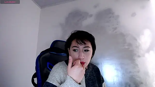 Snapshot of luisa_homes chatting on February 21, 6:20 pm luisa homes online show from February 21, 6:20 pm