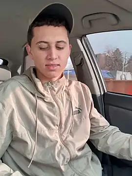 Snapshot of Abrahanm1 chatting on November 20, 9:14 pm Abrahanm1 online show from November 20, 9:14 pm