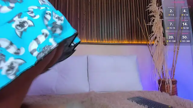 lunaa hart online show from February 18, 3:24 am