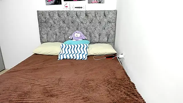 Iam dani online show from January 15, 9:40 pm