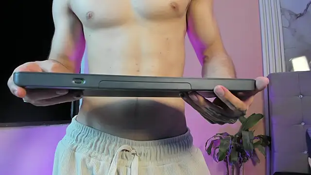 eren jeager online show from March 31, 2:13 am