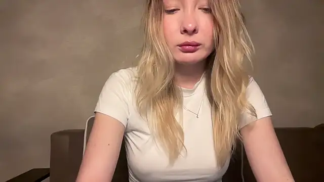 keeendall online show from December 15, 8:57 pm