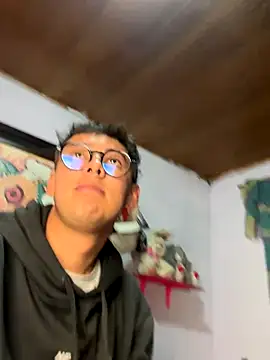 Yunaraa online show from November 28, 11:07 pm