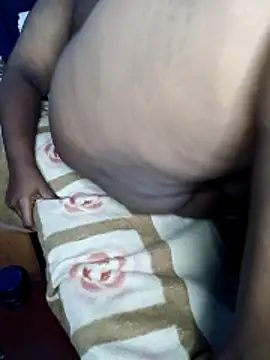 SwaggingCrying online show from February 27, 10:15 am