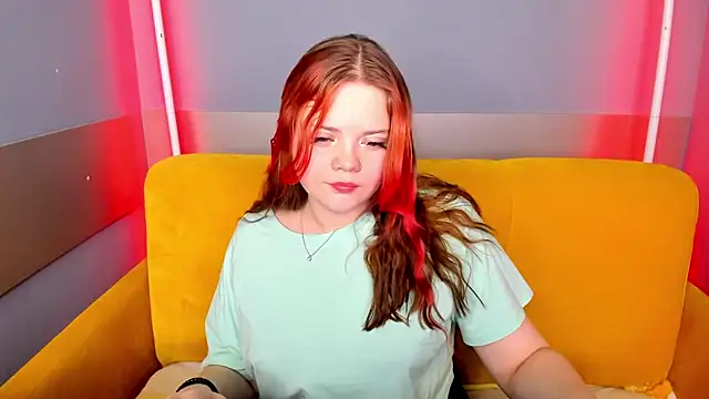 Snapshot of KellyFiery chatting on November 21, 9:19 am KellyFiery online show from November 21, 9:19 am