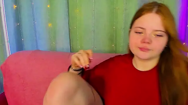 KellyFiery online show from April 5, 8:22 am