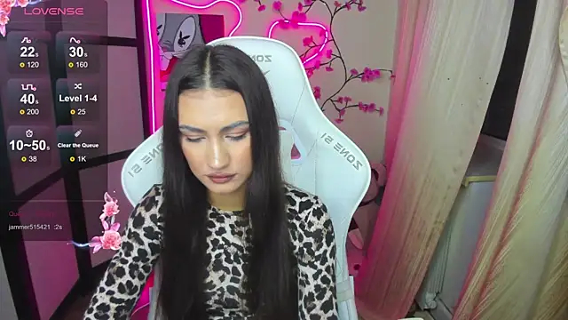 AdeleLuu online show from November 24, 1:27 am