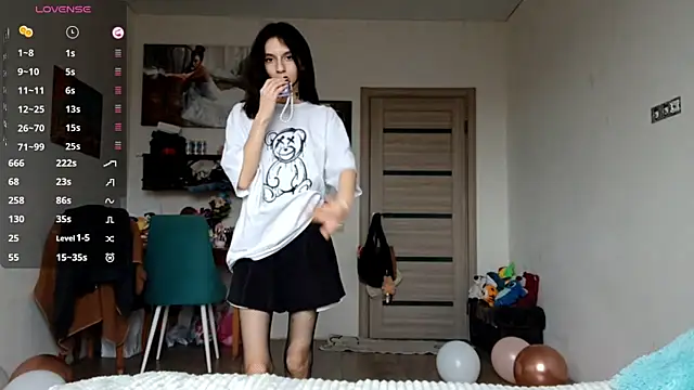 KennaElse online show from November 25, 7:08 am