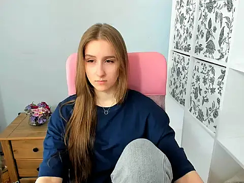 VanessaAmore online show from April 11, 11:25 am