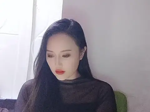 A-Emilyy online show from November 29, 1:47 pm