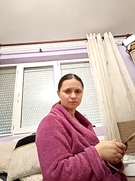 stropinela23 online show from March 8, 8:40 am