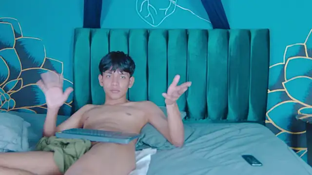 Liam Sinclair online show from January 31, 7:11 pm