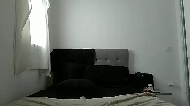 Snapshot of ledysex69 chatting on February 4, 11:38 am ledysex69 online show from February 4, 11:38 am