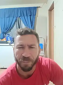 Snapshot of RobertoLuiz84 chatting on May 14, 4:52 am RobertoLuiz84 online show from May 14, 4:52 am