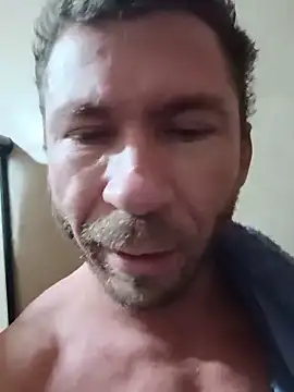 Snapshot of RobertoLuiz84 chatting on May 19, 1:56 am RobertoLuiz84 online show from May 19, 1:56 am