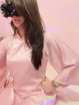 Snapshot of Queen-of-Love chatting on February 17, 10:45 am Queen-of-Love online show from February 17, 10:45 am