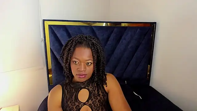 Snapshot of LunaDIaz_ chatting on January 15, 11:37 am LunaDIaz online show from January 15, 11:37 am