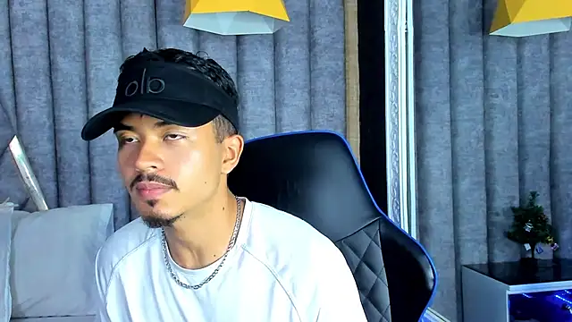 NicolaiKarav online show from January 6, 7:06 pm