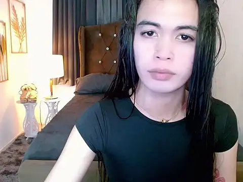 Snapshot of hollyyumiloove chatting on March 20, 11:04 am hollyyumiloove online show from March 20, 11:04 am