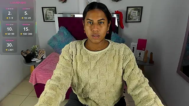 Samantha  F W online show from January 6, 9:29 pm