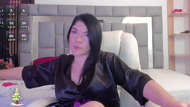 amaia santini online show from December 17, 7:31 pm