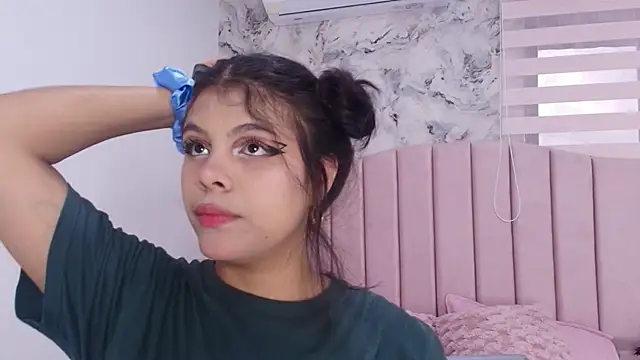 katsumi yan online show from December 15, 7:18 pm