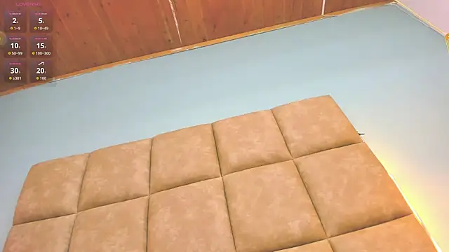 Natalia Saenz  online show from January 7, 12:29 pm