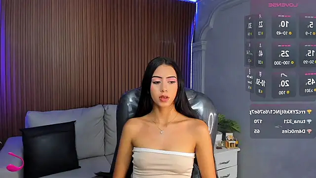 Gemma19  online show from January 10, 10:14 pm