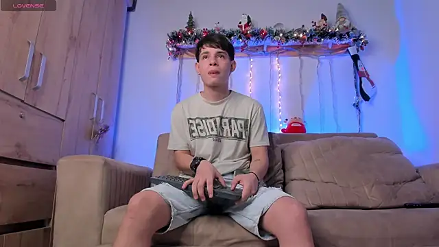 Snapshot of steveen_universe28 chatting on November 27, 11:29 pm steveen universe28 online show from November 27, 11:29 pm