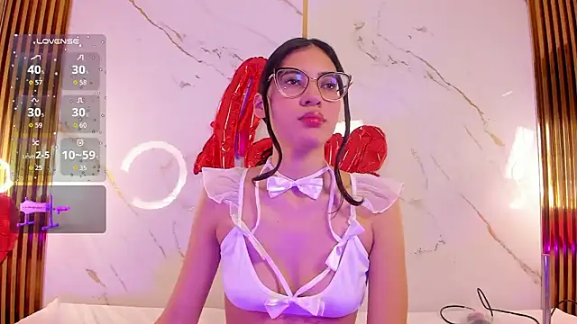 Snapshot of VanessaBoch chatting on February 16, 7:43 pm VanessaBoch online show from February 16, 7:43 pm