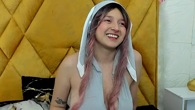 CandySwan online show from January 14, 12:55 pm