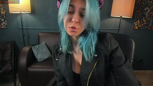 LiraBelle online show from February 10, 3:21 am