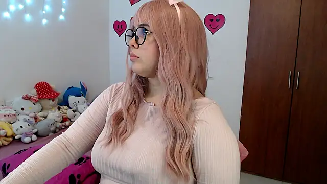 suckdreams19 online show from February 8, 3:21 am