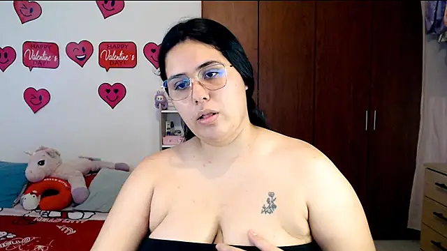 suckdreams19 online show from February 13, 3:02 am