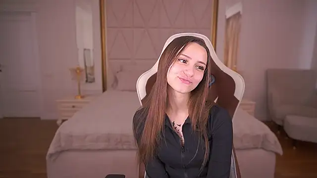 TinyNatalie online show from February 12, 8:09 am